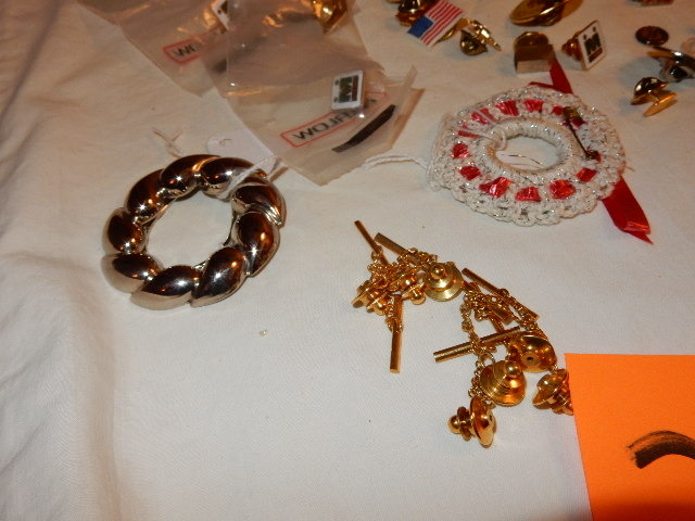 lot 2G image: Misc. Pins, Tie tacs etc. As pictured