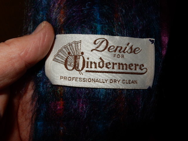 lot 266 image: Denise Windermere and St Johns Bay Womens Winter coats. EXCELLENT Shape.. St Johns Bay is Large..   Other looks the same, but no tag