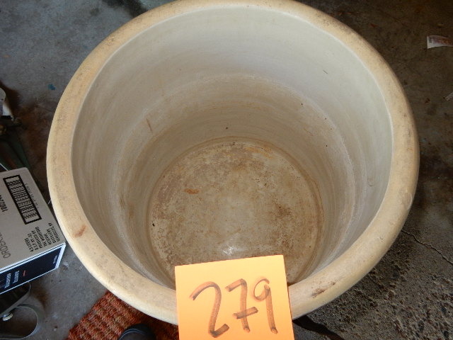 lot 279 image: No. 8, Buckeye Pottery, Macomb Ill Crock