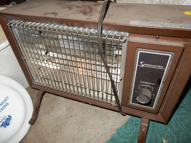 lot 298 image: Furnace Humidifier attachment (DAYTON).. Portable heater, Pet supplies