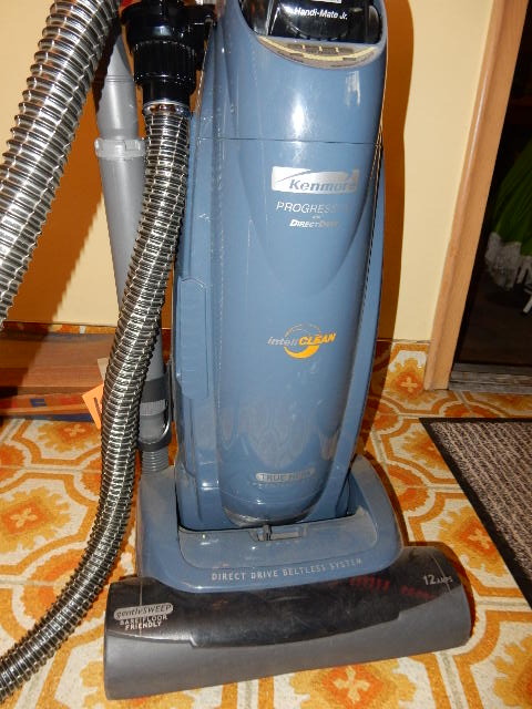 lot 302A image: Kenmore upright Vacuum, Direct Drive Black and Decker Scrubber