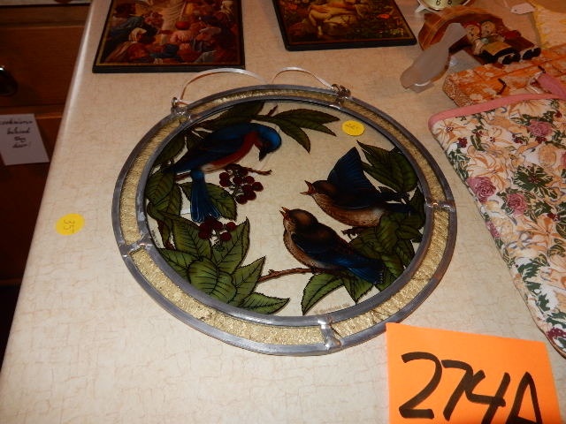 lot 274A image: Misc. Decorative items.. See pictures