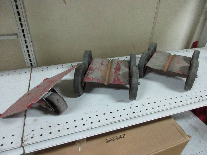 Snowmobile dollies