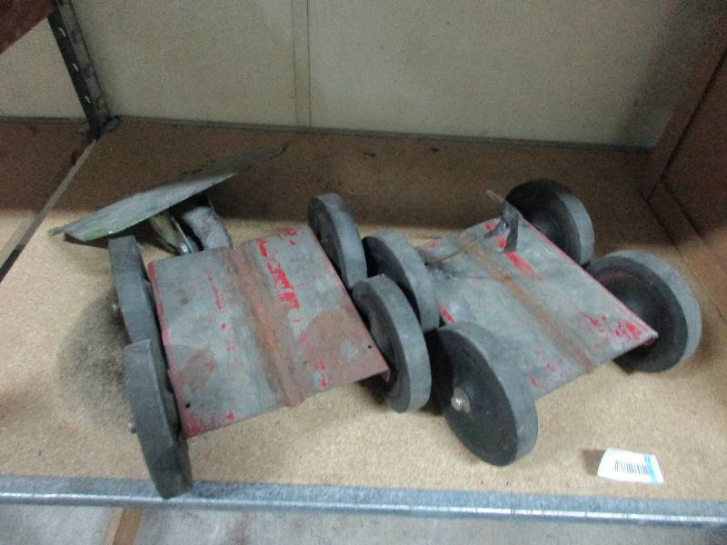 Snowmobile dollies