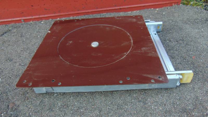 Heavy Duty pull out TV Swivel