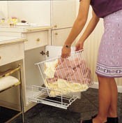 Pull out Hamper with removable Hamper