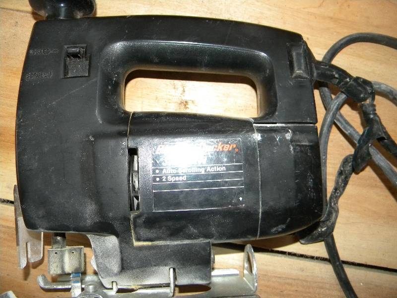 Electric jigsaw