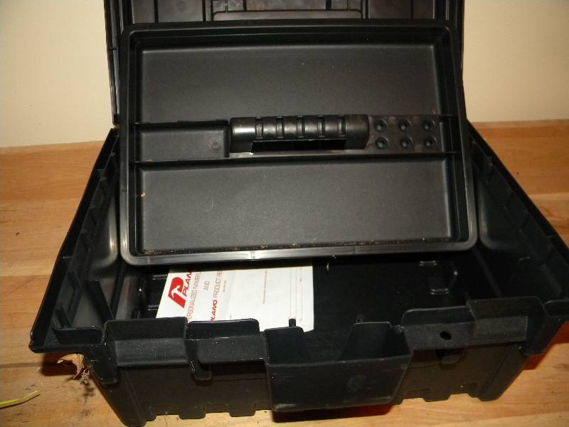 Plastic toolbox