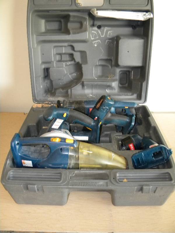 Ryobi 18 V tool set