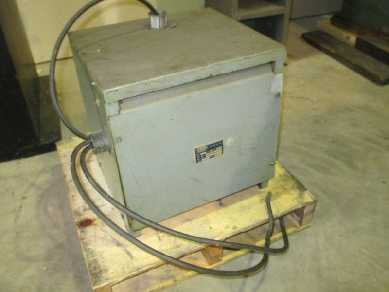 lot 26 image: Bruce machine transformer...