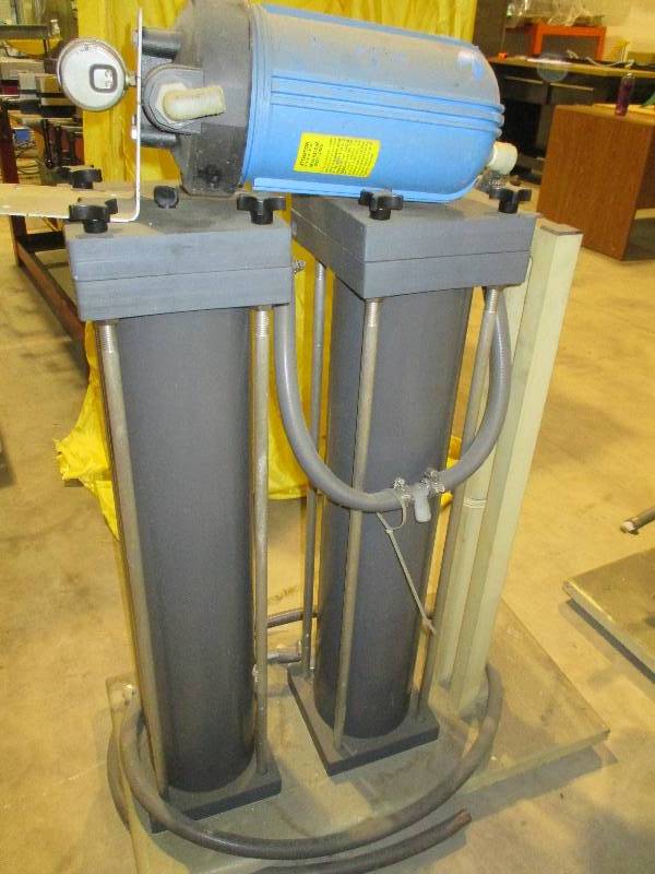 lot 43 image: Mitsubushi EDM water filter with ro...