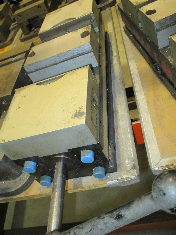 lot 53 image: Chick double pocket vise 6 ( prod...