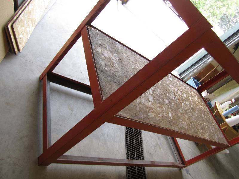 lot 105 image: orange heavy duty rack , 3 shelf 3...