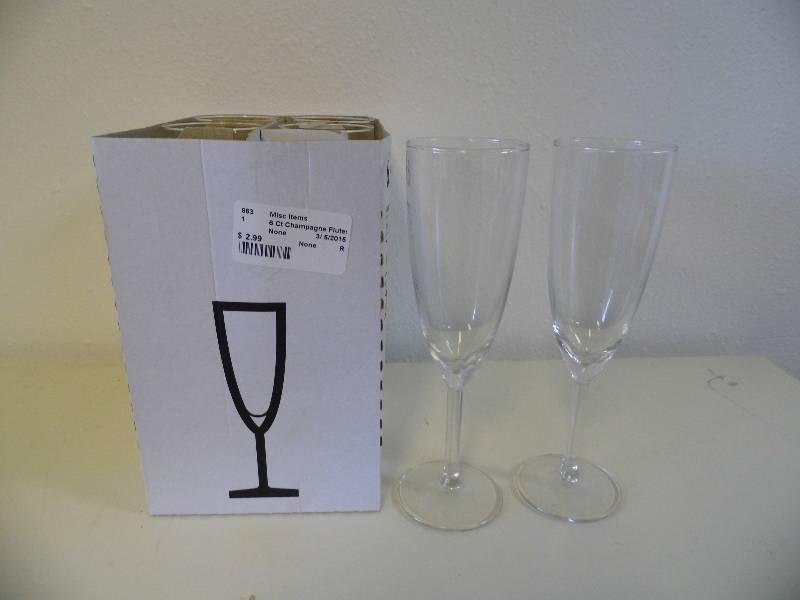 162 Champagne Glasses