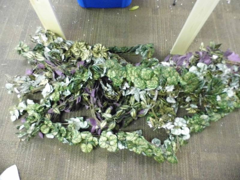 Huge Lot of 6 Garland