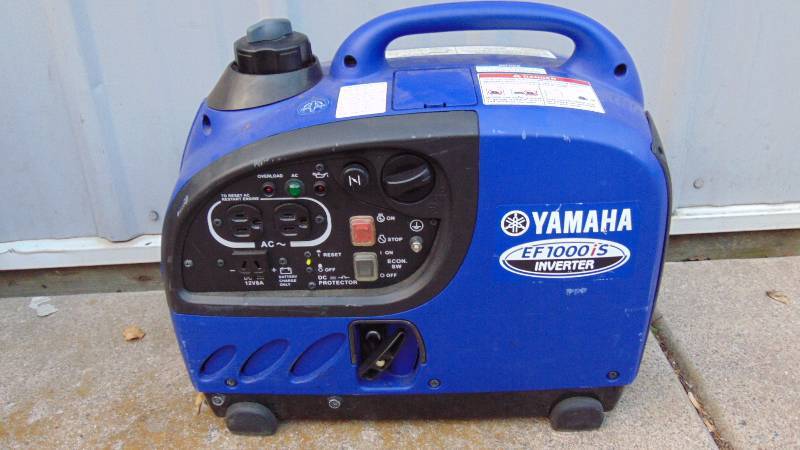 lot 5 image: Yamaha EF1000i Generator