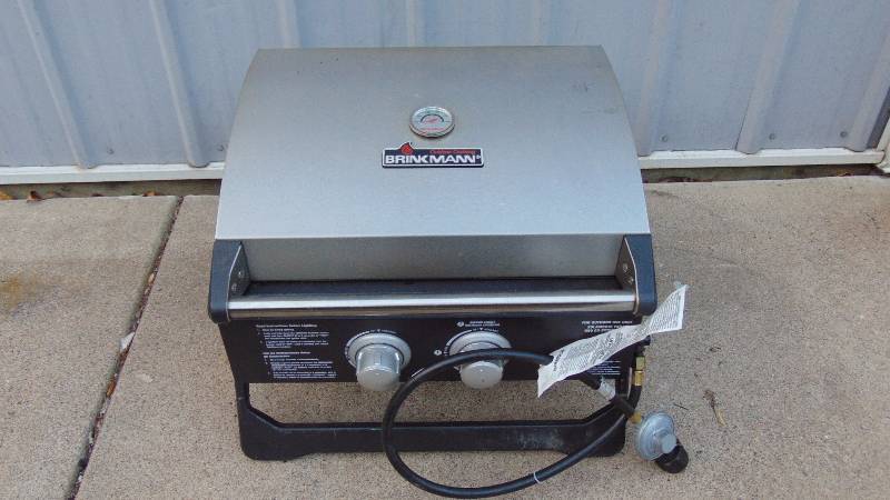 lot 14 image: Brinkman Table Top Gas Grill