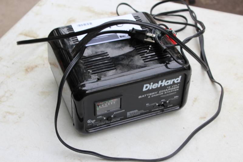 diehard 12 volt battery charger and engine starter