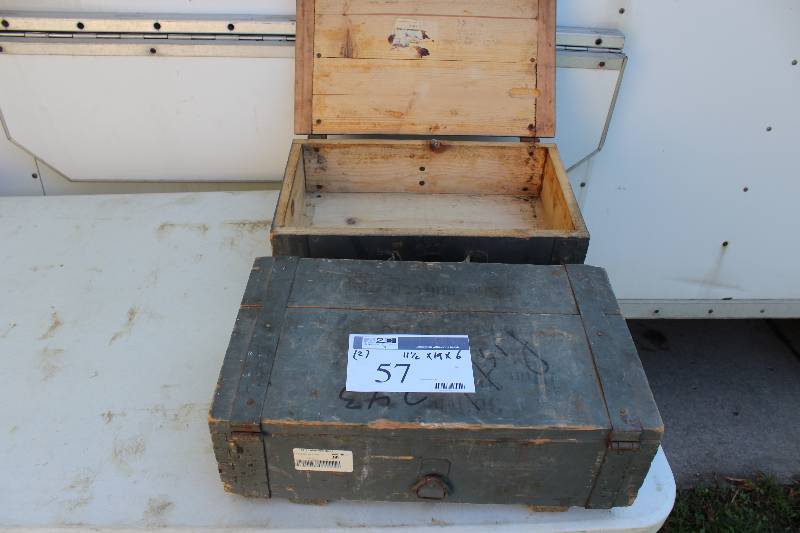 lot 57 image: Lot of (2) Wooden Crates 11.5 X 19 X 6.