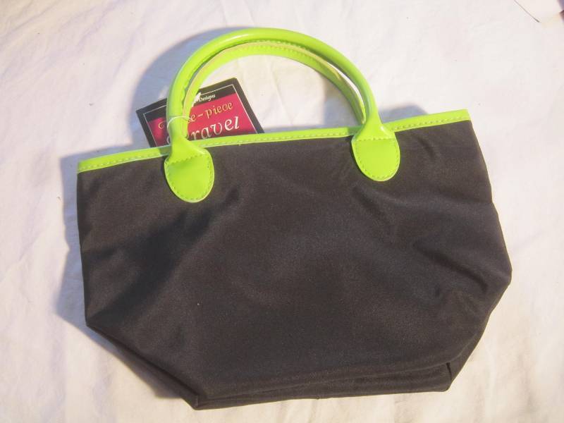 New  Purse - Hand Bag Green and Black