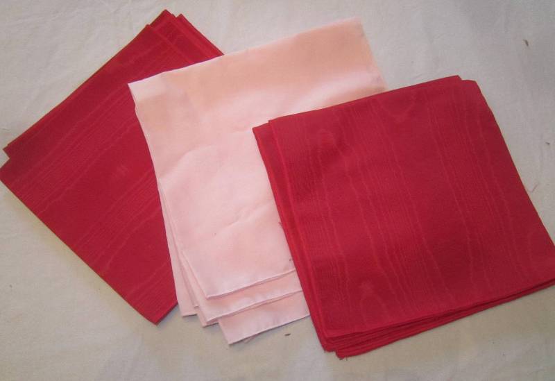 Napkins - 8 Red and 4 Pink