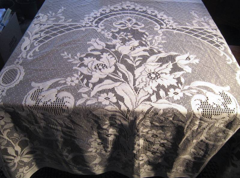 NEW  Lace Curtain (See lot 217 for Matching Panel)  60 w x 62 L
