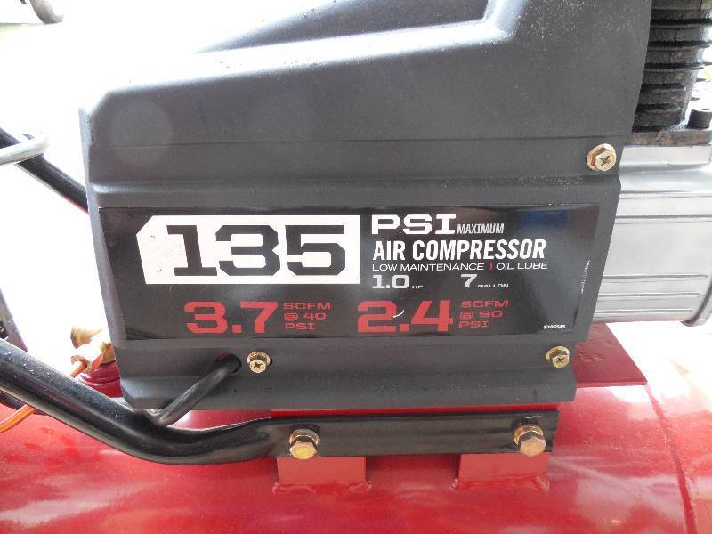 lot 2 image: Craftsman 7 Gallon Portable Horizontal Air Compressor 135 PSI