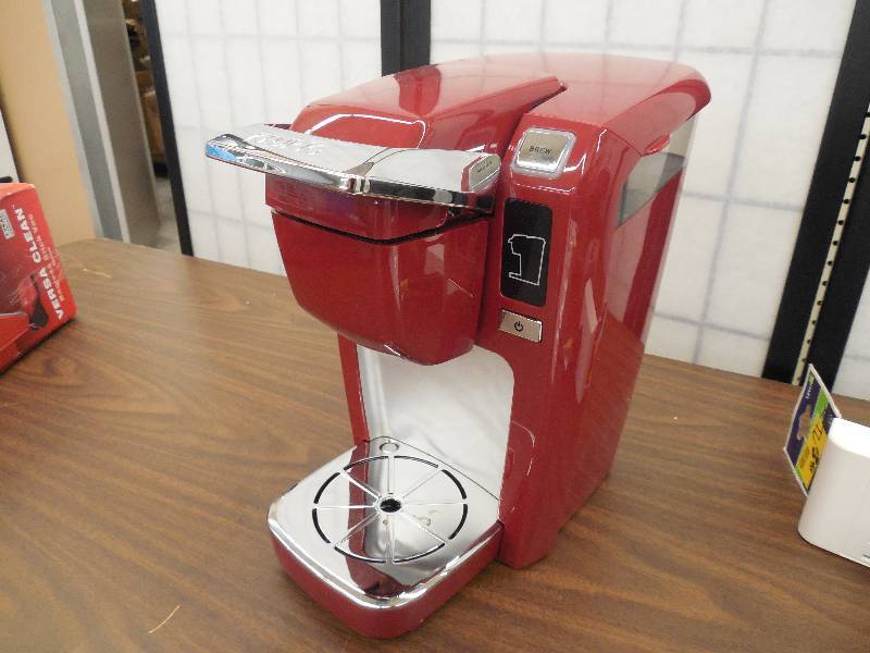 lot 32 image: Keurig K10 Mini Plus Brewing System