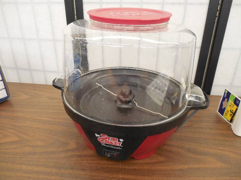 lot 35 image: West Bend Stir Crazy Popcorn Maker Machine