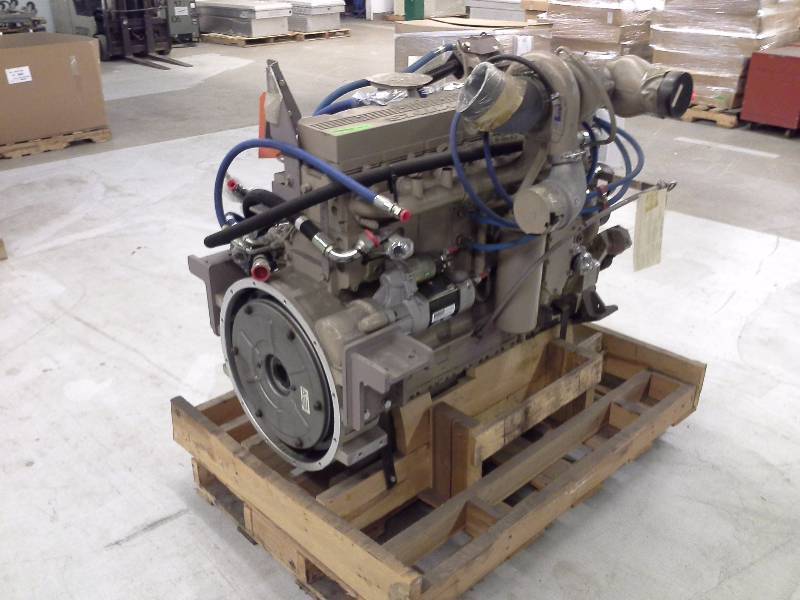 NEW ENGINE NEW FLYER CUMMINS ISL330  3100S