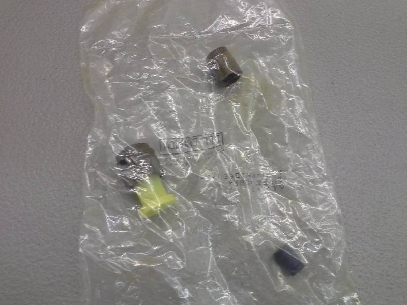 CONNECTOR 2 SOCKET B500,FOR RE-MANUF. ONLY.