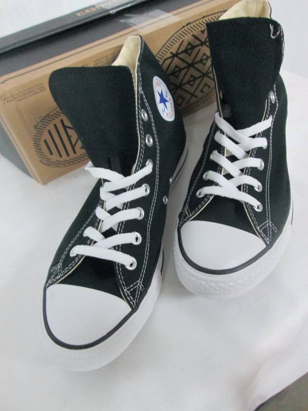 lot 73 image: Converse Unisex CT All Star Canvas High-Top