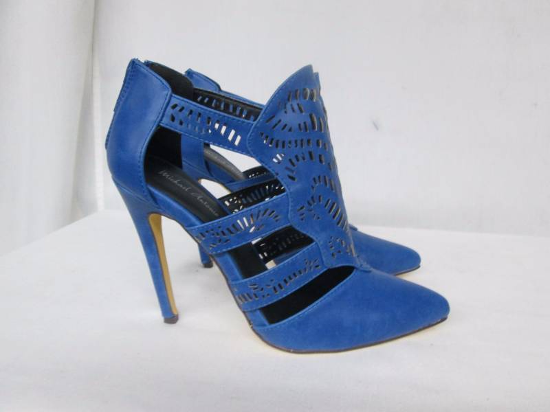 lot 81 image: Michael Antonio Womens Locker Shootie