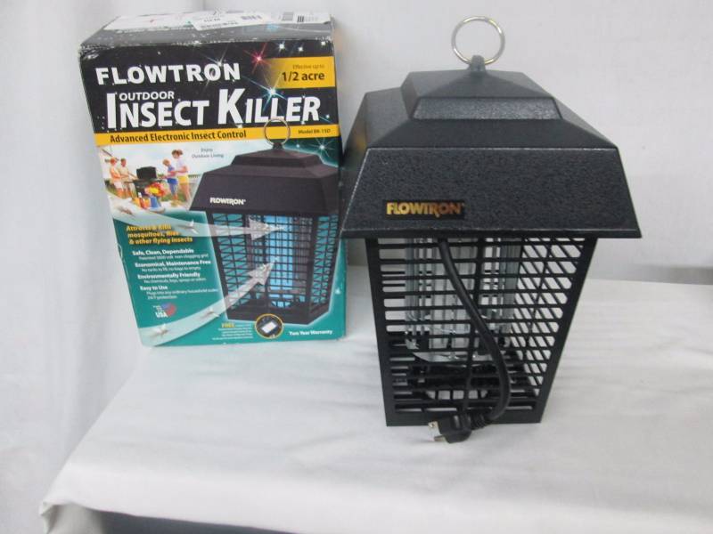 lot 93 image: Flowtron 12 Acre Bug Killer
