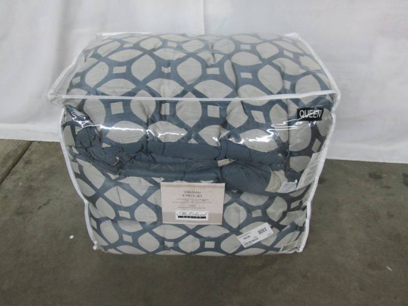 lot 87 image: McLeland Design Stillman 8-pc. Comforter Set - Queen