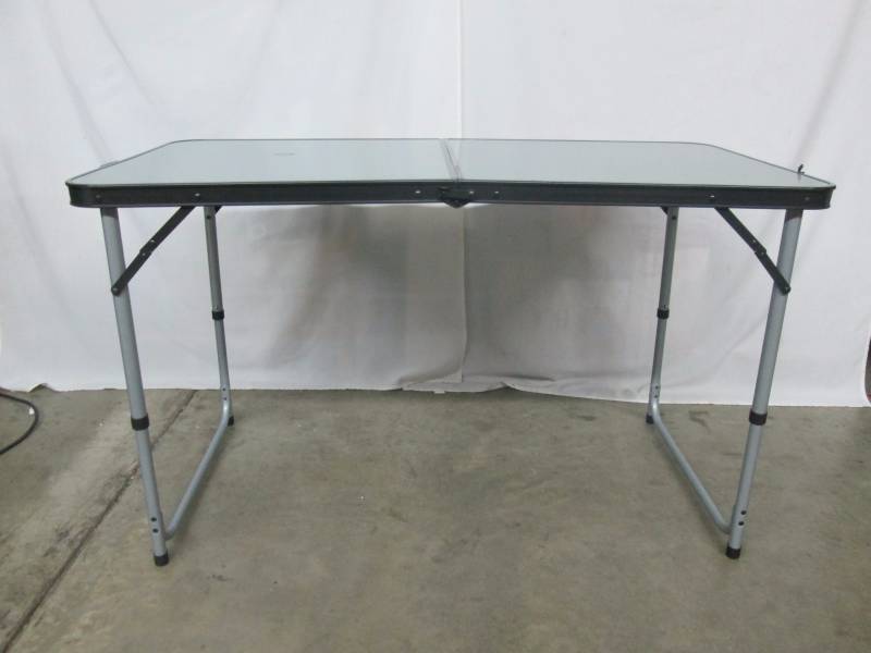 lot 72 image: CenterFold 2 x 4 Camp Table