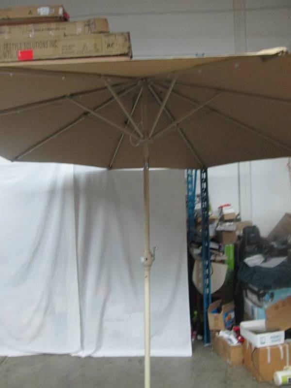 lot 35 image: McLeland Design 9 Solar Umbrella