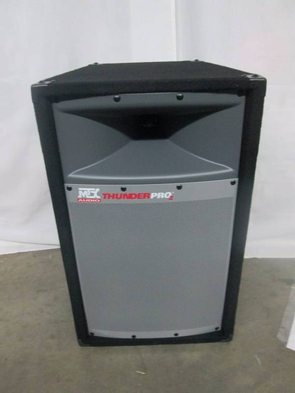 lot 28 image: MTX Audio Thunder Pro II 2-Way Professional Loud Speaker
