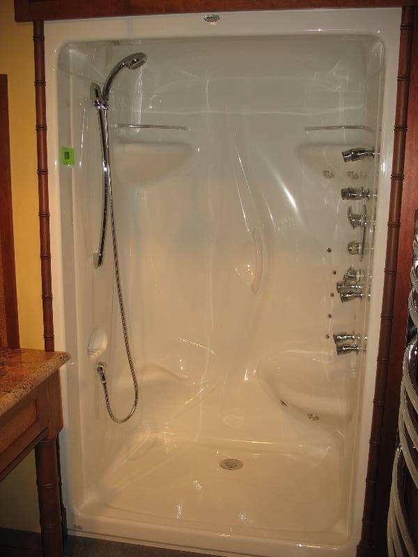 Maax Shower Unit