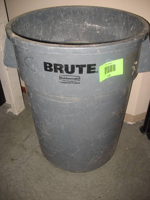 Brute Heavy Duty Garbage Can