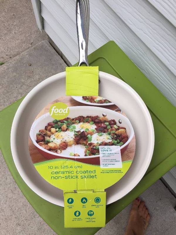 lot 14 image: Food Network Skillet