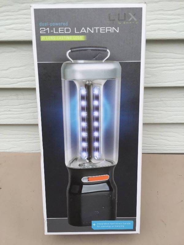 lot 47 image: 21-Led Lantern