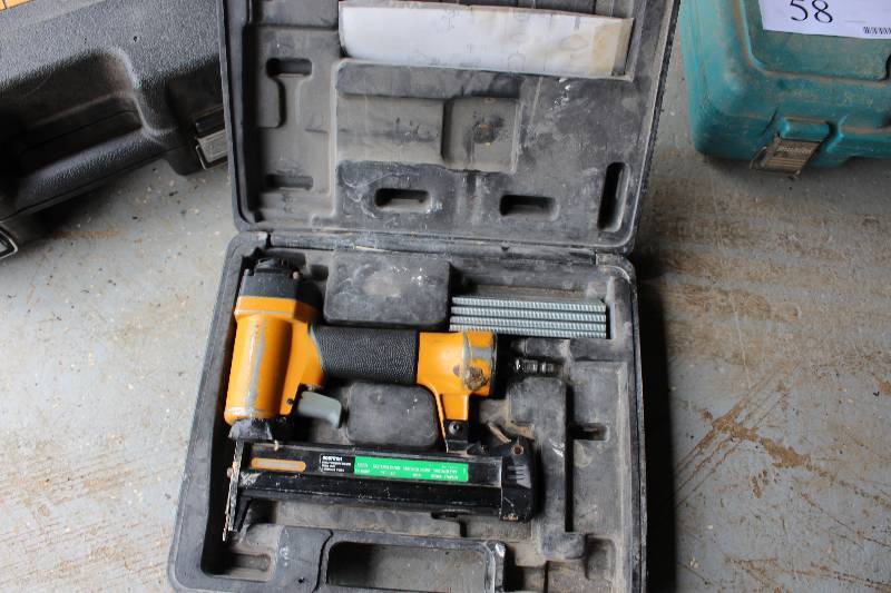 lot 57 image: Bostitch Industrial Staple Gun wHard Case Model SB-150SX Fastener Gauge 18 .5 - 1.5 Fastener Range Tested & Operational.