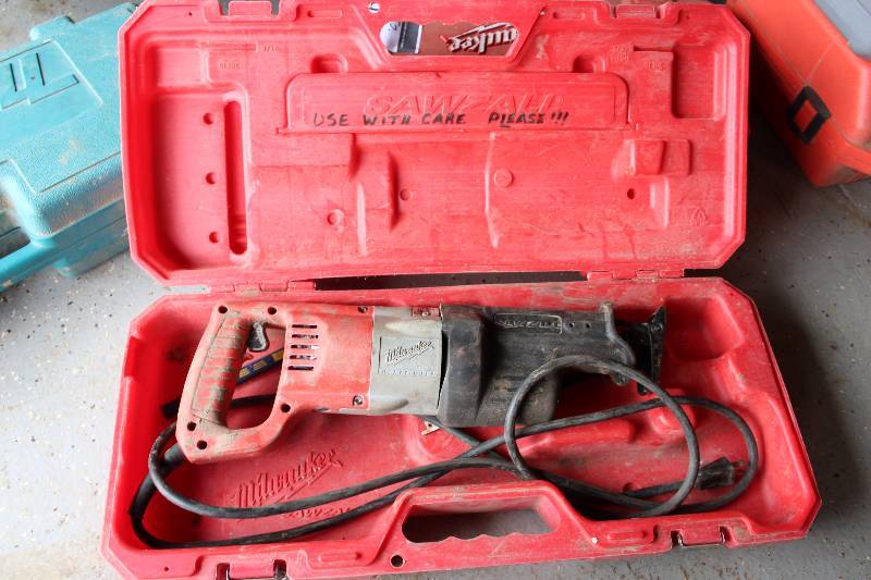 lot 50 image: Milwaukee Reciprocating Sawzall Saw wHard Case & Cord Tested & Operational.
