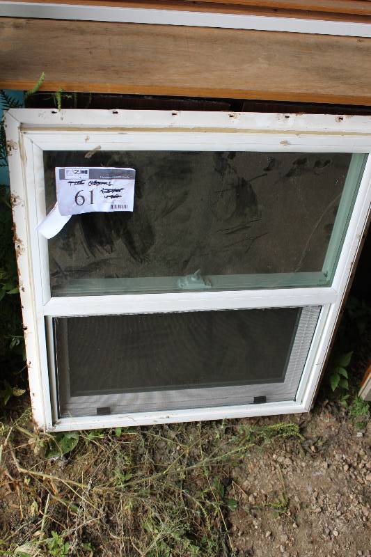 lot 61 image: Sliding Window White Encasement.