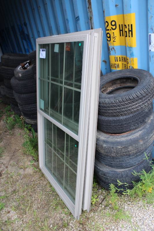 Lot of (2) Kinro Series 9750 Single Hung Window; Air Grids; Vinyl Frame