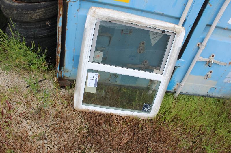 lot 71 image: Sliding Window wEncasement.