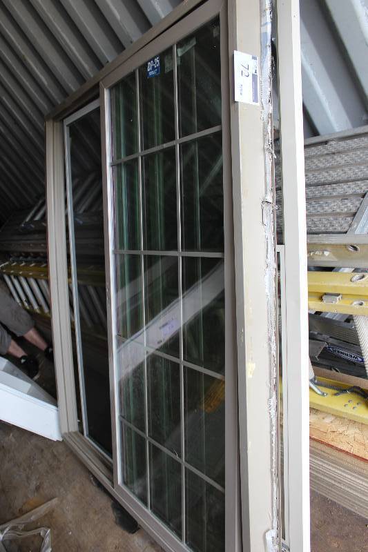 lot 72 image: Kinro Series 1600 Sliding Glass Door Vinyl Frame Double Glaze wGrids.