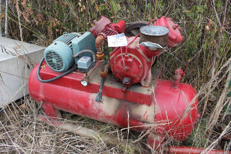 lot 97 image: Air Compressor wWelded Tank Class 9013, Type GHG2 145PSI Tested & Operational.