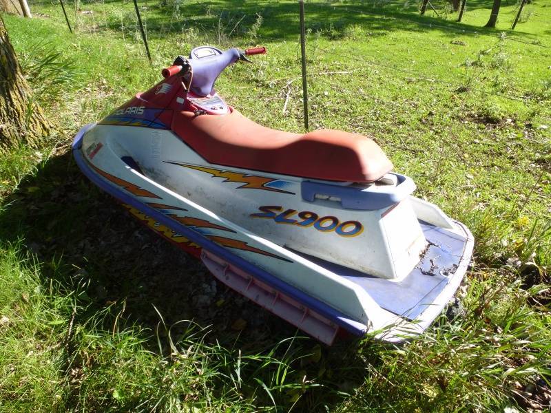 lot 8 image: 1996 Polaris SL900 Jet Ski